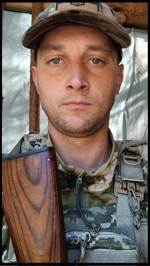 Калинівська громада прощається з загиблим на фронті молодим воїном