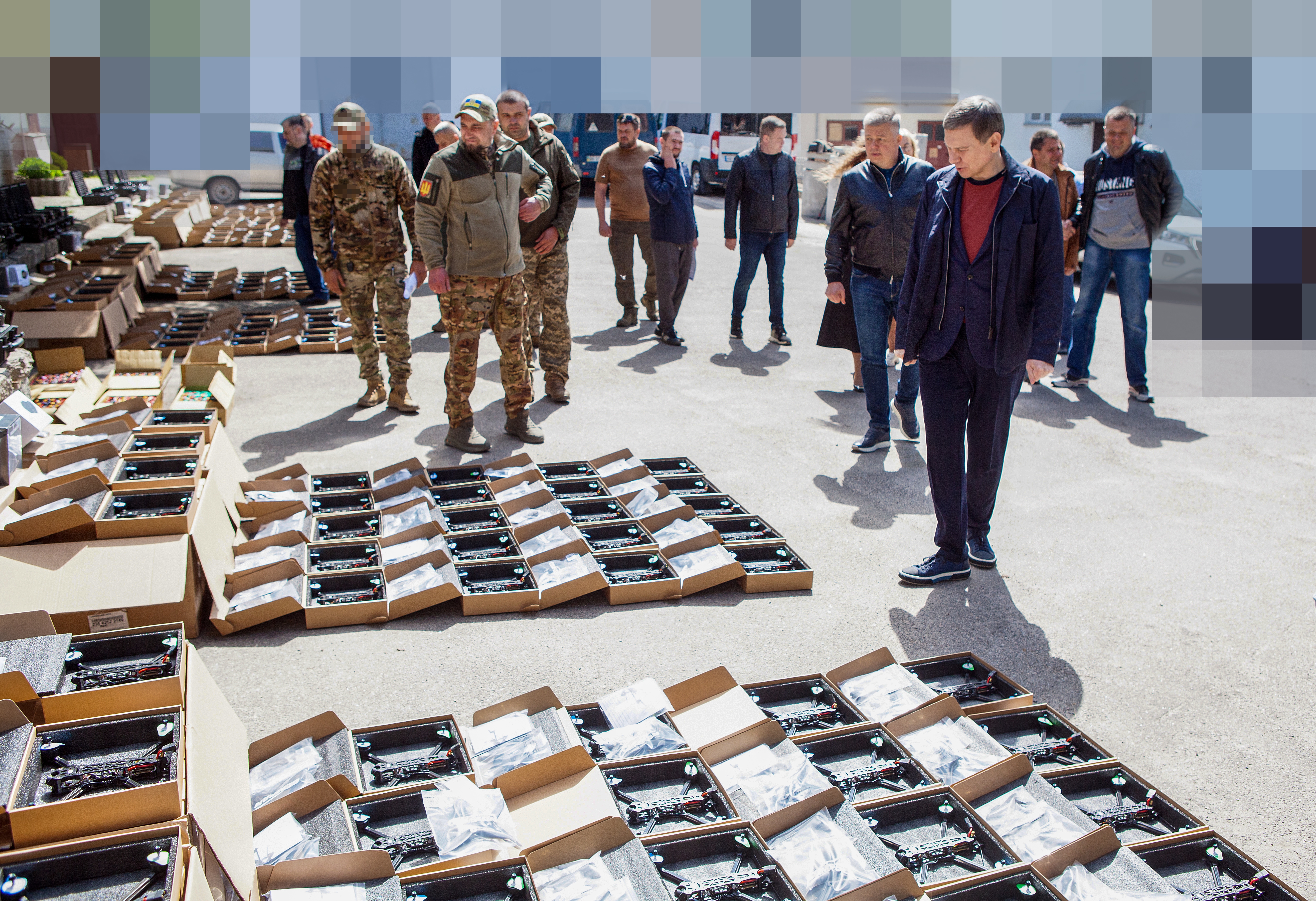 FPV-дрони, "мавіки" та тепловізори передала Вінниця бійцям семи військових частин