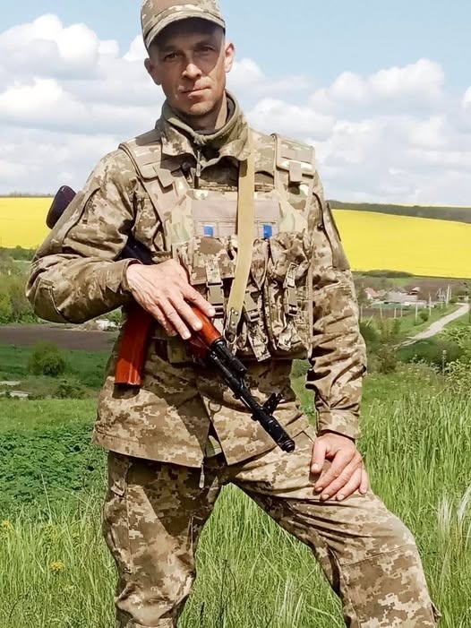 Барська громада прощається з мужнім Героєм-захисником