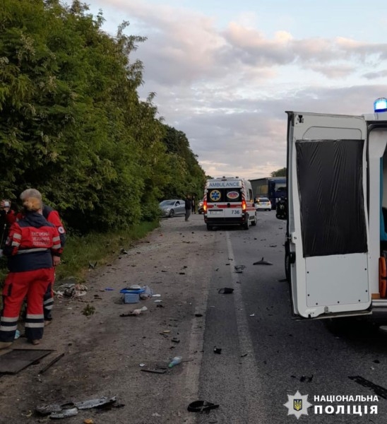 У Хмільницькому районі Volkswagen зіткнувся з BMW - загинули дві людини