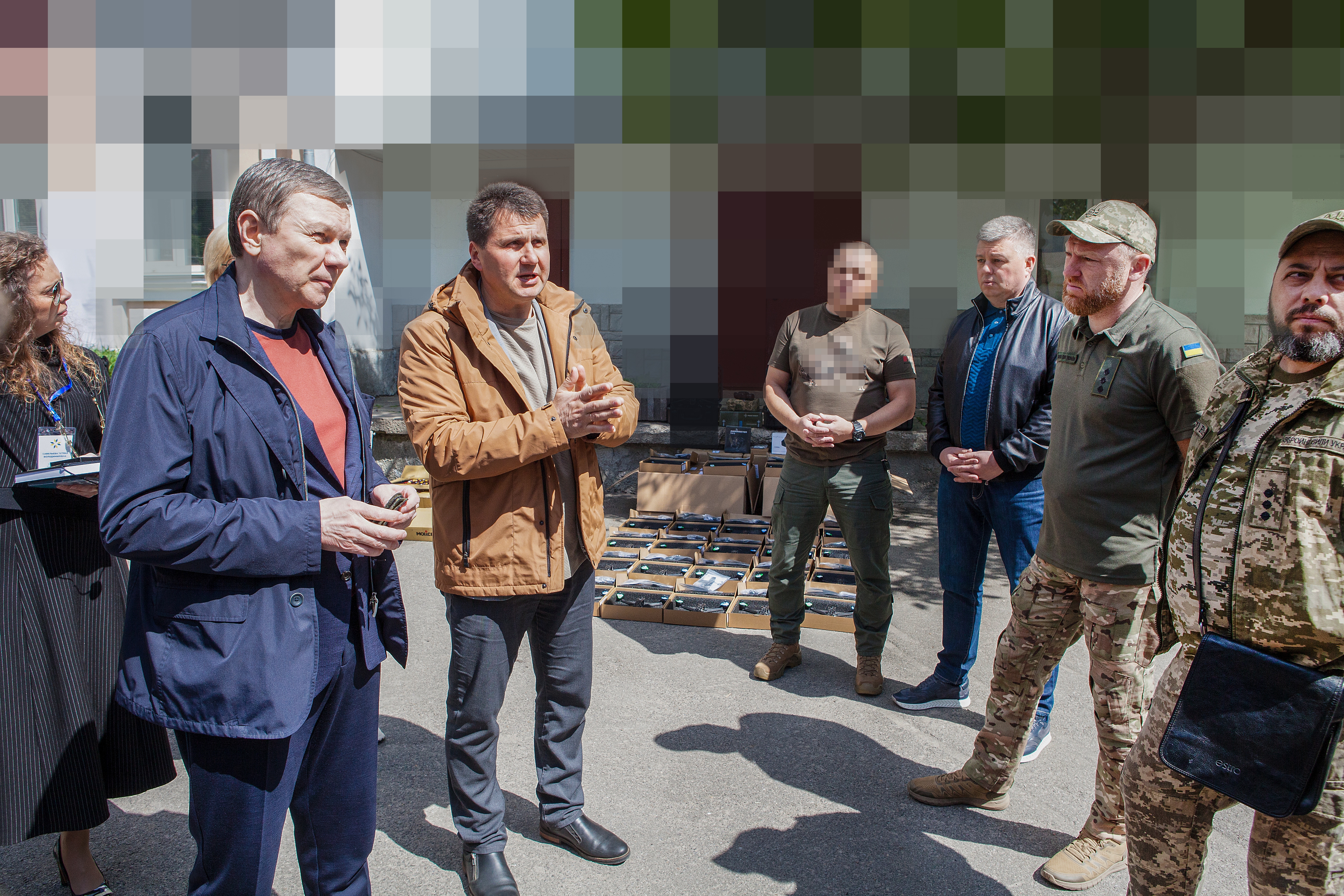 FPV-дрони, "мавіки" та тепловізори передала Вінниця бійцям семи військових частин