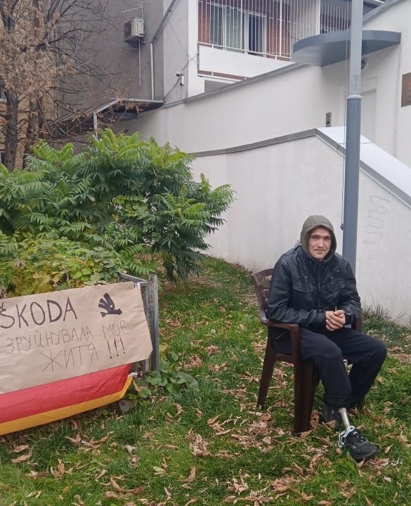 Вінничанин оголосив голодування під посольством Чехії в Україні
