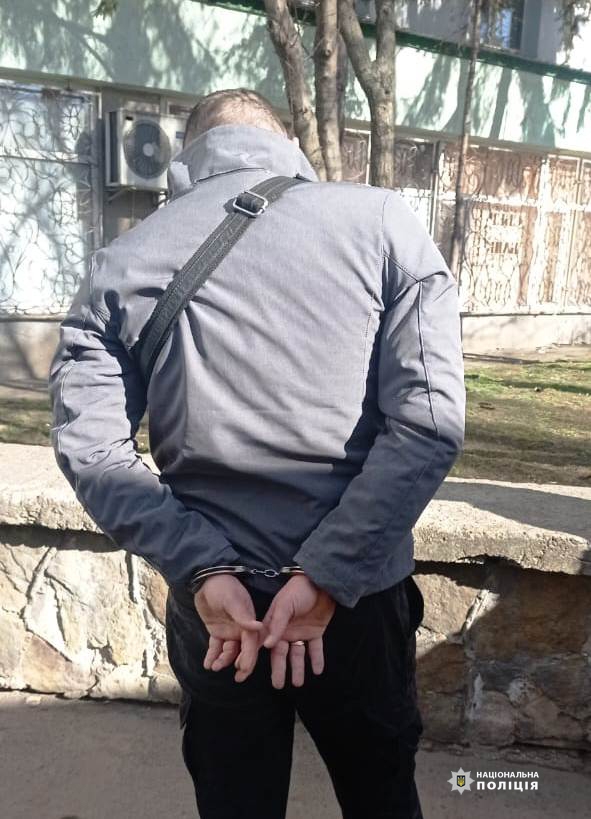 У Вінниці затримали 37-річного чоловіка, який продавав наркотики