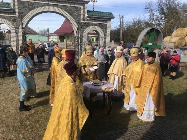 У Красносілці Бершадського благочиння - перше храмове свято в лоні Помісної Православної Церкви України