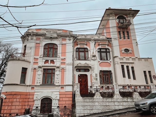 Історії, будівлі та артоб'єкти: вулиця Григорія Сковороди у Вінниці