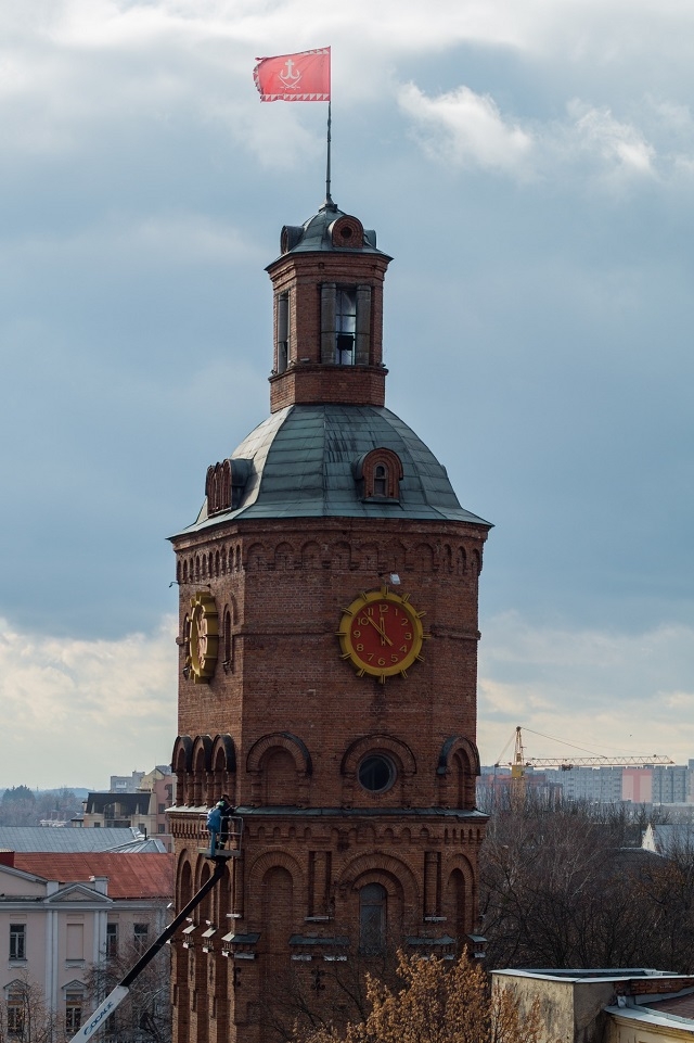 Від Щедрика до гімну ЄС якими мелодіями звучить Вежа Артинова у Вінниці