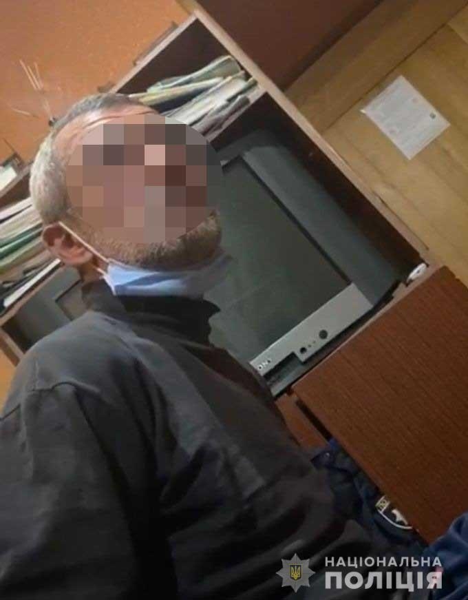На Вінниччині затримали чоловіка, який викрав та намагався зґвалтувати 11-річну дівчинку