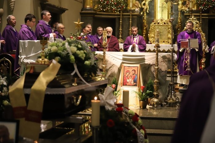 Священника, який помер у лікарні Томашполя, поховали у Польщі