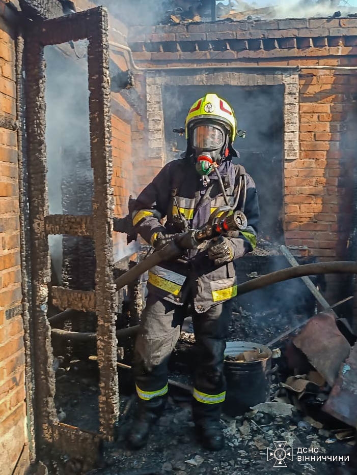 У Немирові під час пожежі врятували 82-річну жінку