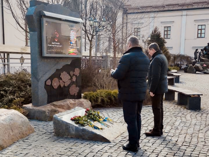 Пам'ять генія українського народу Тараса Шевченка вшанували у Вінниці