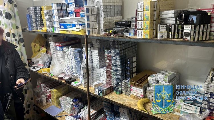 Понад 1 млн грн штрафу - у Вінниці судили "бізнесменів", які продавали цигарки