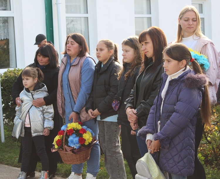 На Калинівщині відкрили меморіальну дошку загиблому земляку