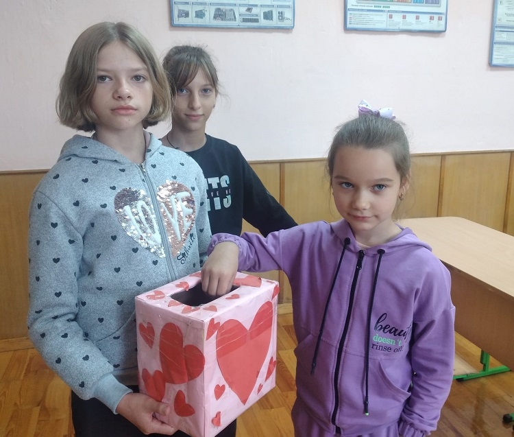 На Калинівщині замість квітів на День знань зібрали 90 тис. грн для ЗСУ