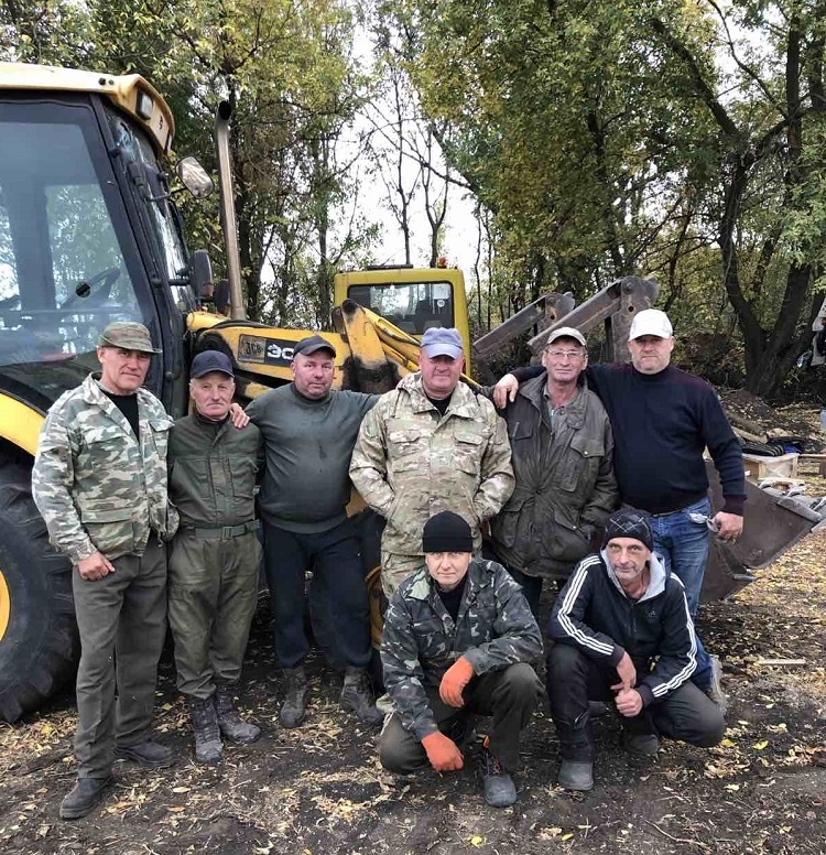 Калинівчани повернулися із будівництва фортифікаційних споруд на Донеччині