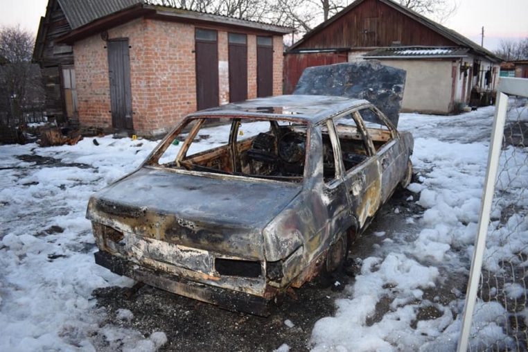 У Жмеринці злодій вкрав автомобіль, а той… загорівся