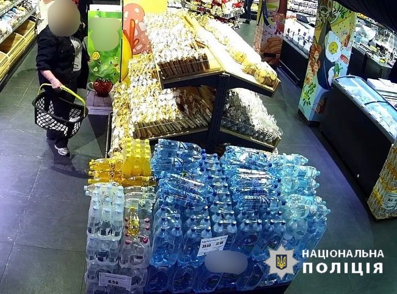 На Вінниччині поліцейські затримали двох крадіїв чистили магазини