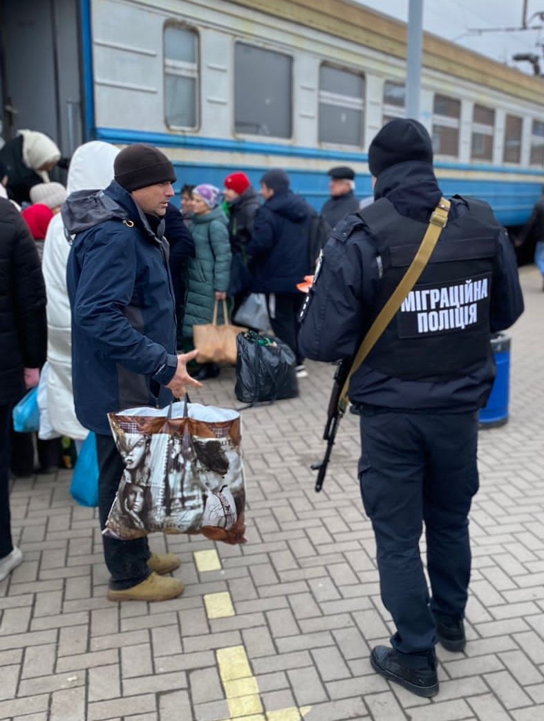 У Вінниці поліцейські розказували як запобігти домашньому насильству