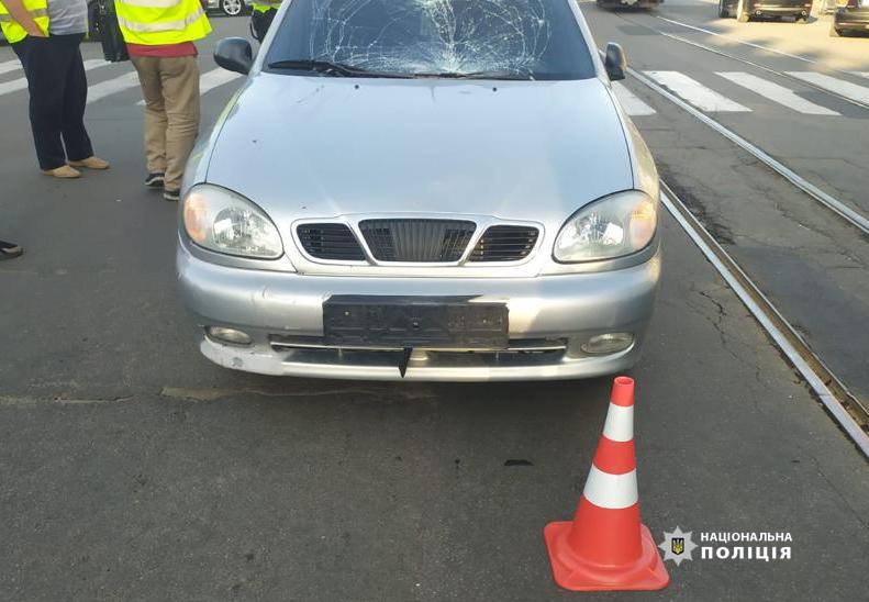 У центрі Вінниці водій Daewoo збив чоловіка на пішохідному переході