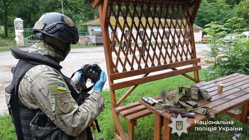Вбивця пенсіонерів застрелився на Вінниччині під час перемовин з поліцією