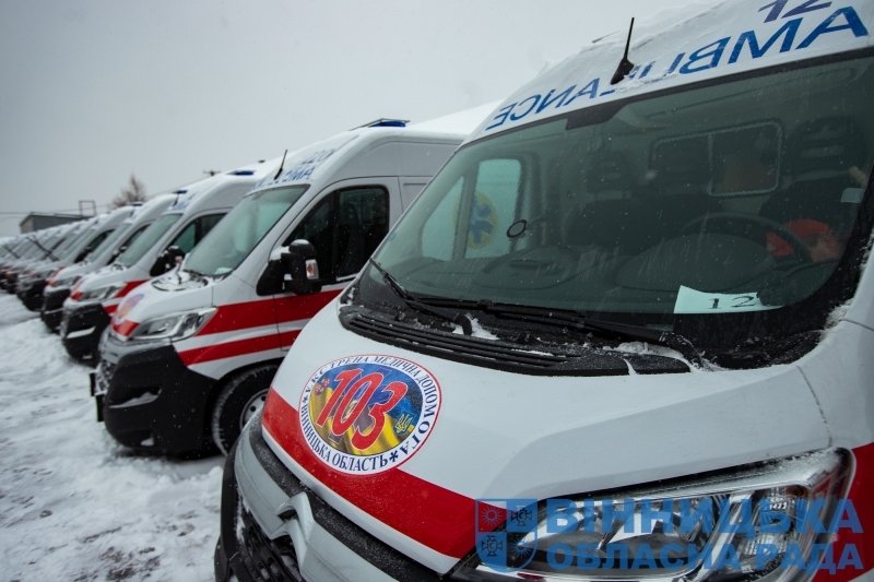 12 нових реанімобілів отримали центри екстренної допомоги на Вінниччині