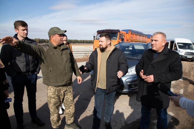 На підприємство МХП не пустили робочу групу Вінницької облради та екологів для перевірки