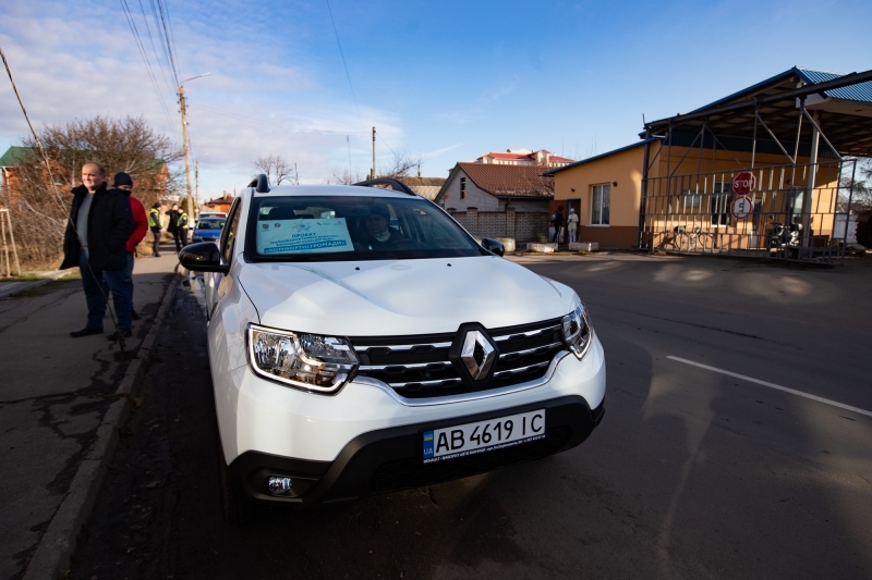 Козятинський центр первинної медико-санітарної допомоги отримав два автомобілі