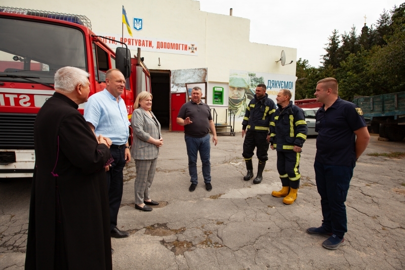 Польське місто Хойна подарувало Мурафській громаді пожежний автомобіль