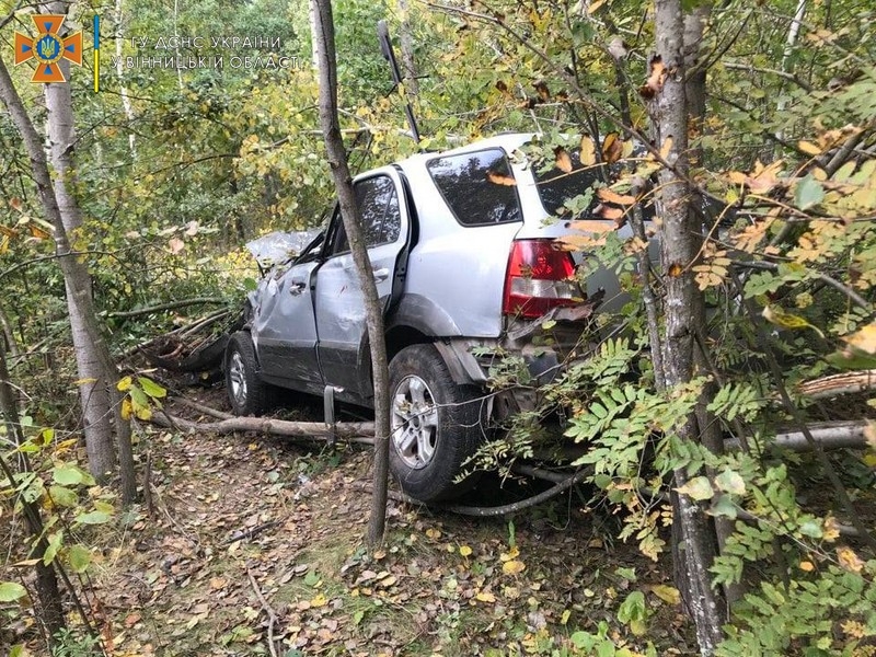 В Гущинцях рятувальники визволяли заблокованого в салоні авто пасажира