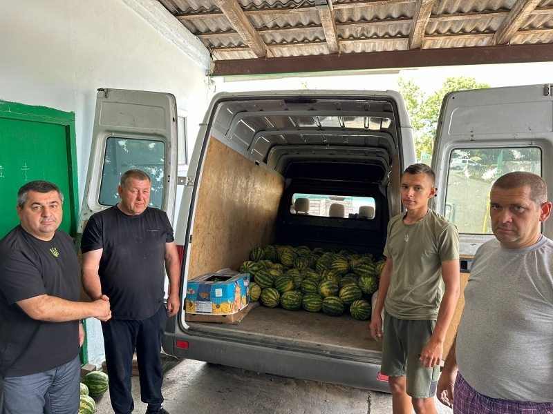 Тульчинці закупили для бійців продукти, медикаменти, побутову хімію та засоби гігієни