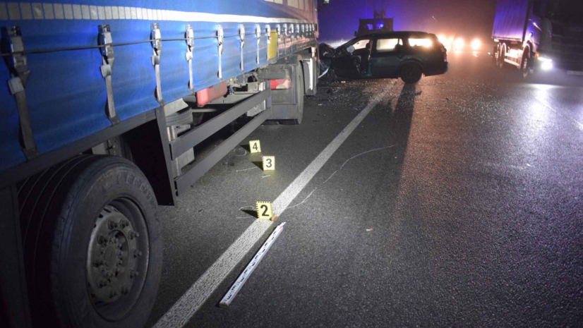 У Вінниці внаслідок зіткнення з вантажівкою загинули дві пасажирки та водій легковика