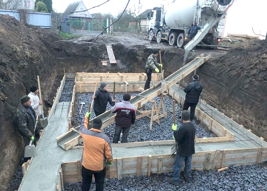 У Калинівці розпочали будівництво чергового укриття для дошкільнят