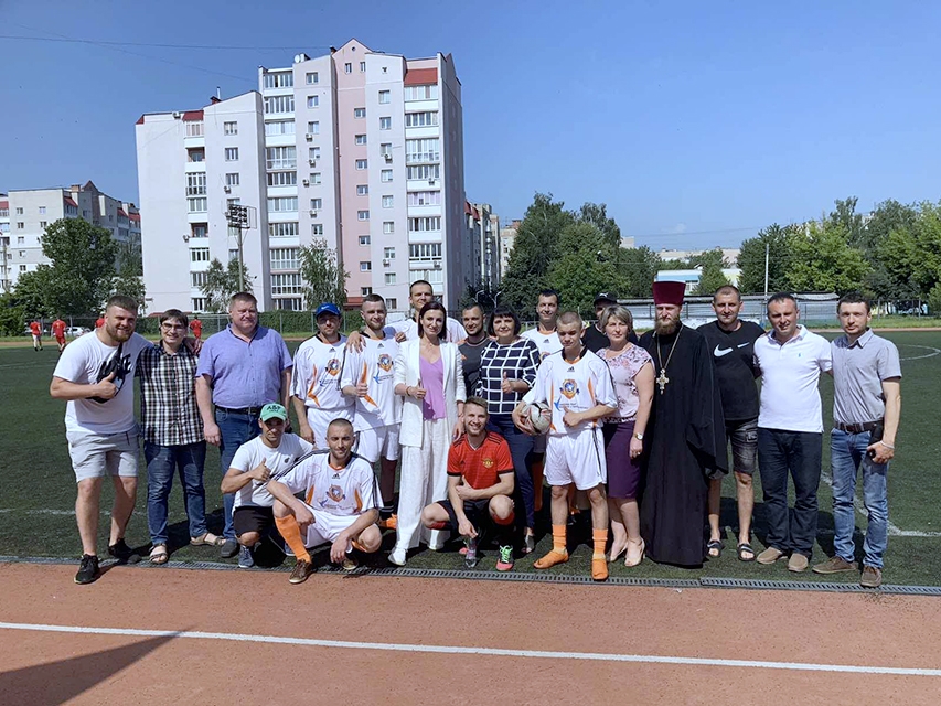 До соціальної акції «Футбол проти наркотиків» приєдналося 15 команд із різних міст України