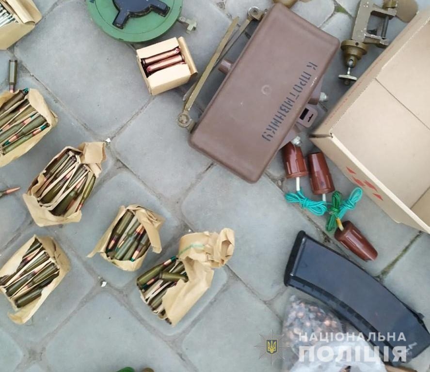 Набої, міни та гранати: в жителя Гніванської громади виявили арсенал боєприпасів