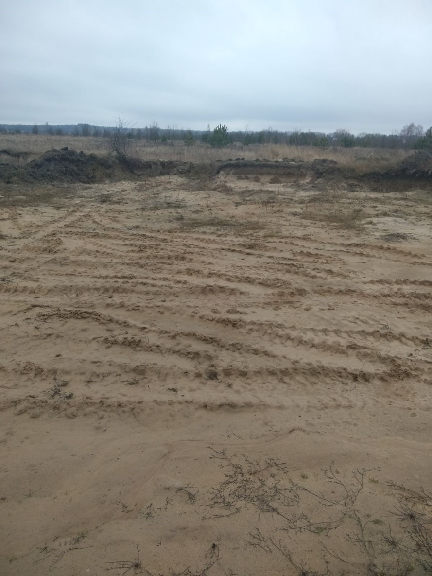 У Сальницькому окрузі невідомі видобували пісок без відповідного дозволу
