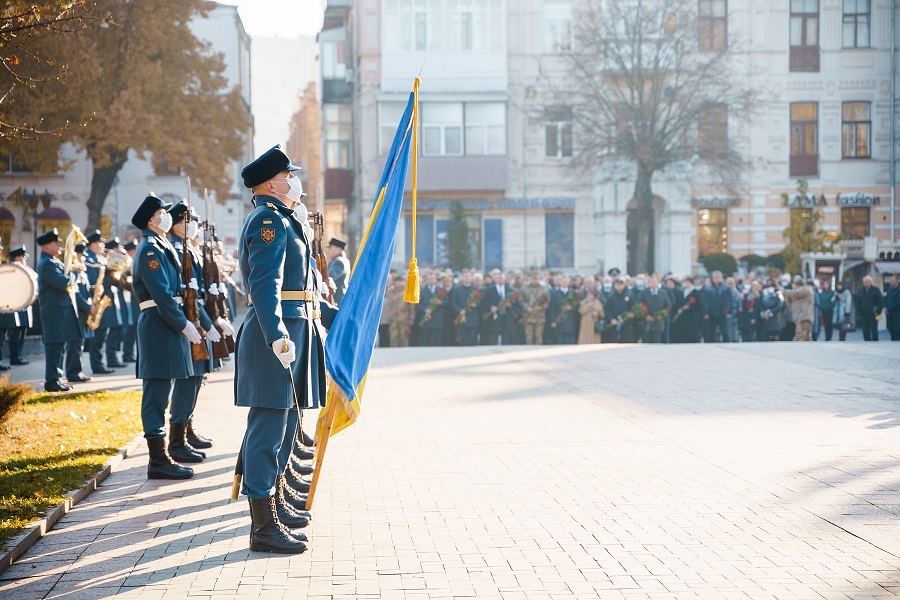 У Вінниці вшанували пам'ять захисників з нагоди вигнання нацистів з України