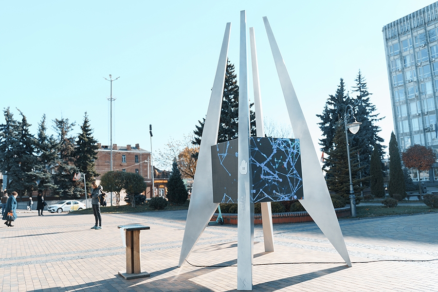 У Вінниці встановили сенсорну інсталяцію, яка присвячена Криму