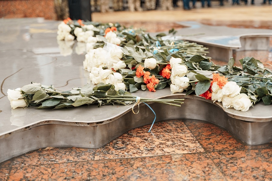 У Вінниці відбулося покладання квітів з нагоди відзначення Дня Гідності та Свободи