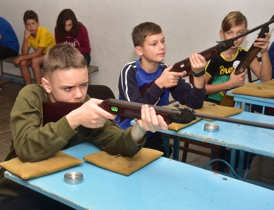 У Вінниці дітей запрошують на тренування з кульової стрільби
