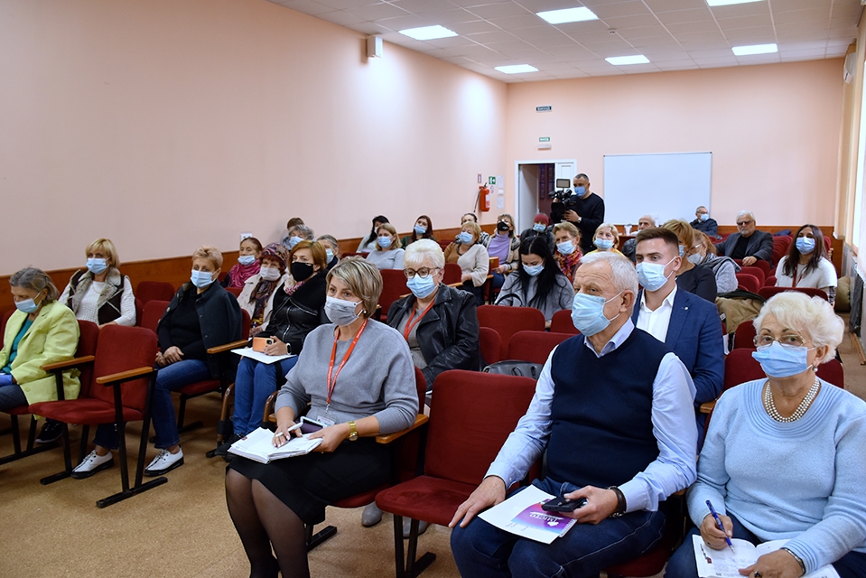 У Вінниці презентували ініціативу соціальний паспорт "Картка життя"