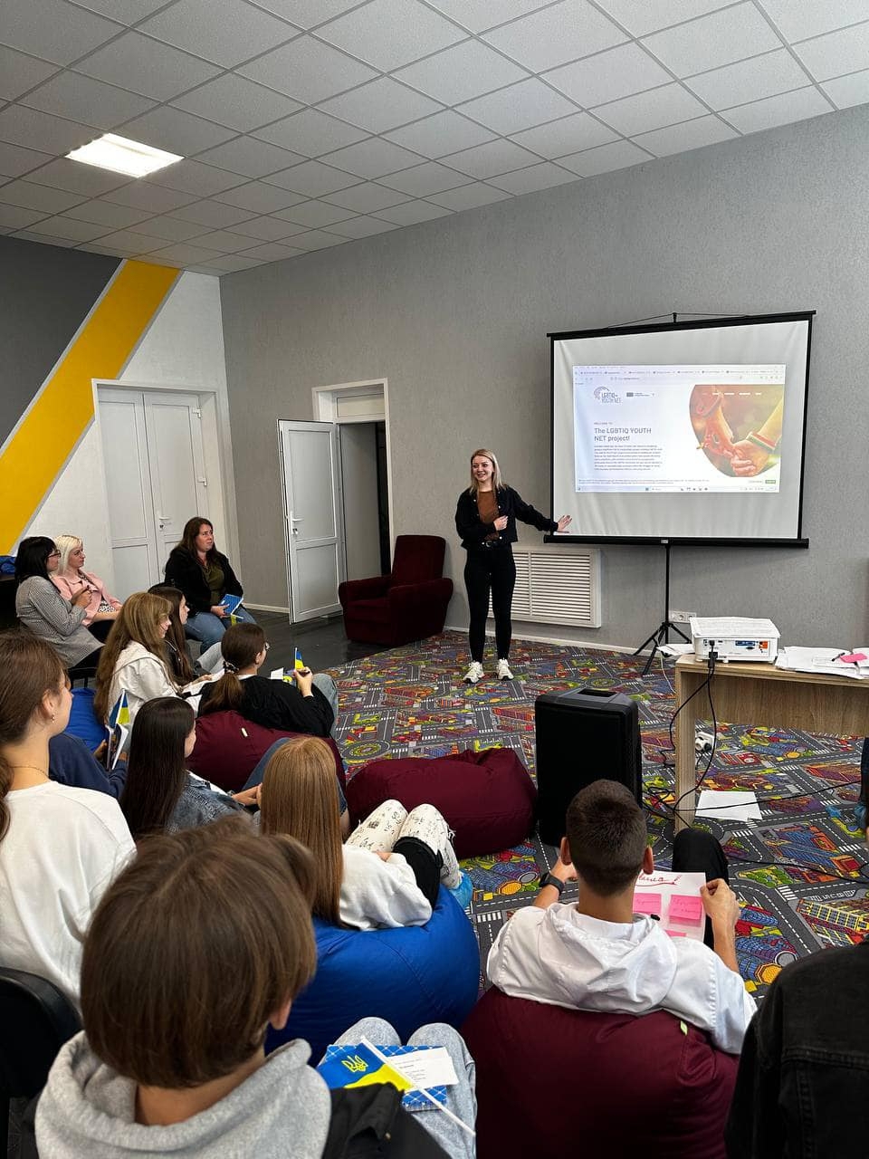 Для молоді у Чернівецькій громаді провели воркшоп Безпека в інтернеті