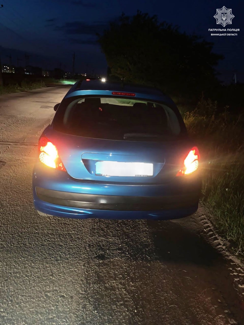 У Вінниці патрульні зупинили п'яну водійку Peugeot