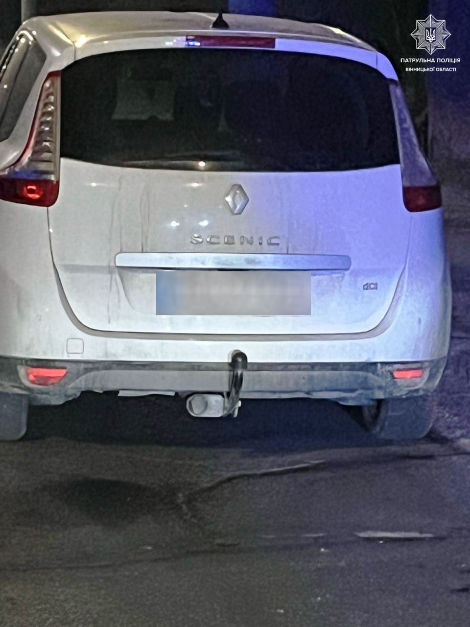 За кермом "під мухою" - вночі у Вінниці зупинили водія Renault