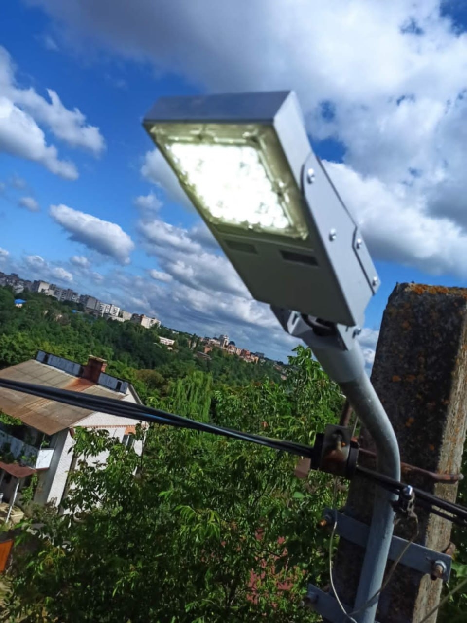 У Вінниці встановили понад третину із запланованих цьогоріч вуличних LED-світильників
