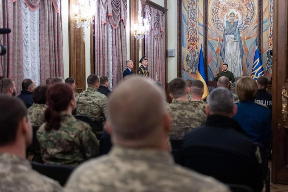 Президент України нагородив захисницю з Бару орденом "За мужність"