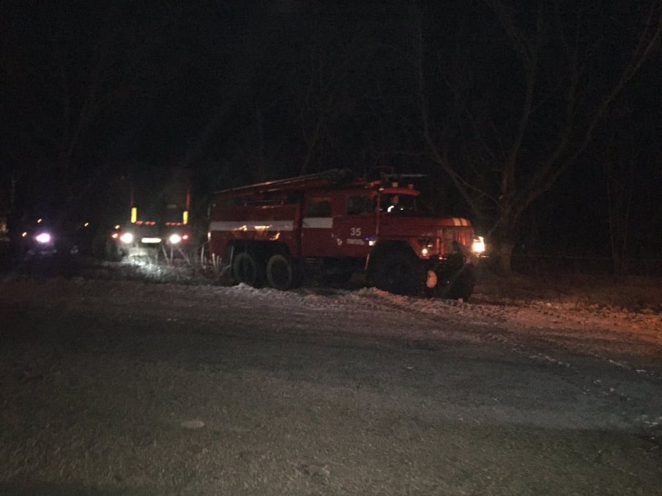 На Вінниччині рятувальники допомогли водіям двох вантажівок
