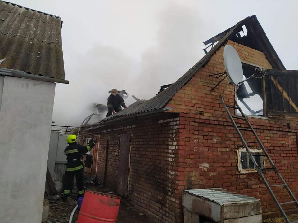 Зранку у Вінницькому районі вогнеборці гасили пожежу в господарчій будівлі