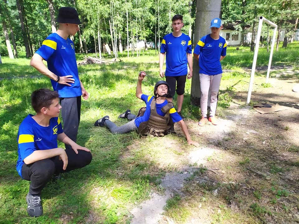 Для вінницької молоді організували військово-спортивний табір 