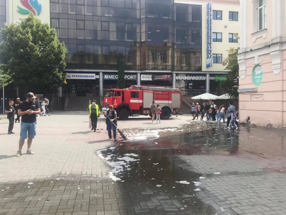 У центрі Вінниці сталась пожежа в кафе