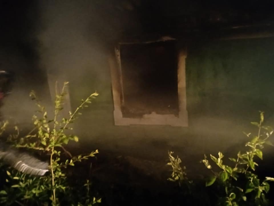 Пожежа у Ямпільській громаді: у власному будинку згоріла пенсіонерка