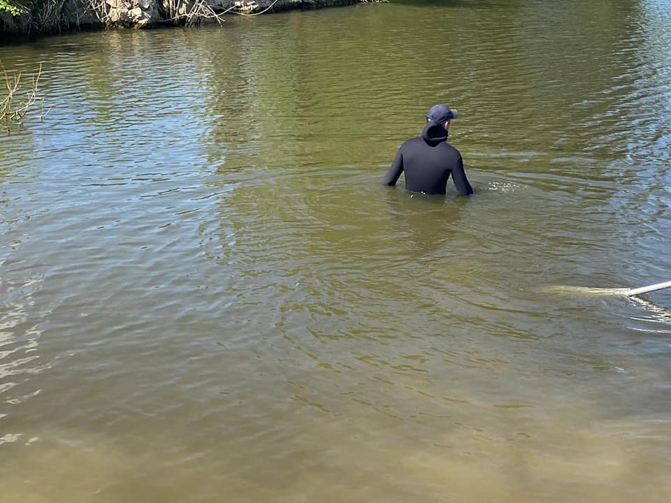 У Сутисках у місцевій водоймі втопився 31-річний чоловік 